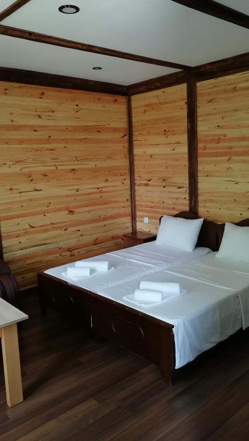 Sister'S Warm Guest House Batumi Eksteriør bilde